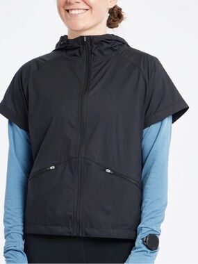 Oiselle Run Poncho. Sz M.  NWOT